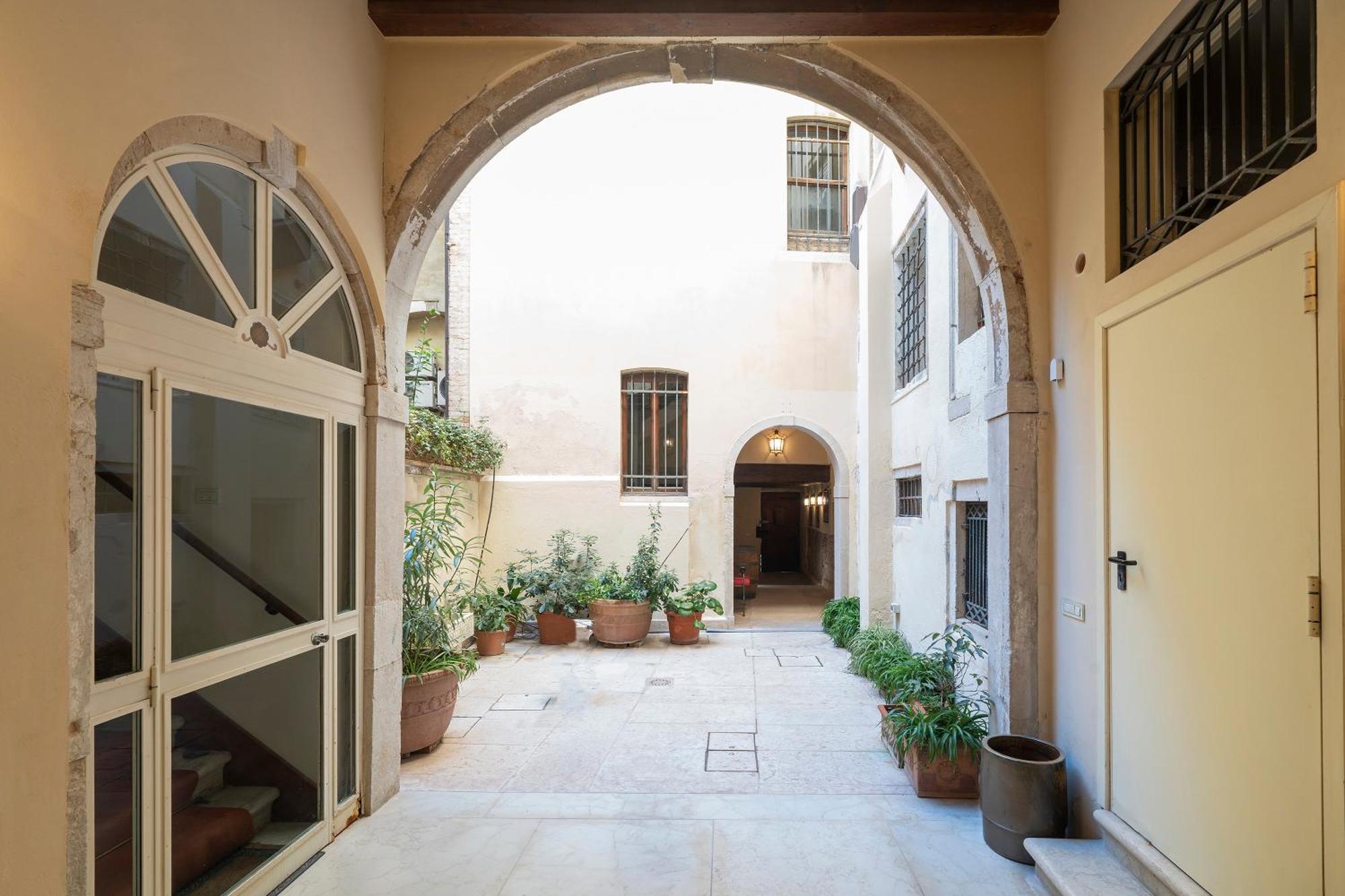 Fortuny3967 Suites & Wine البندقية المظهر الخارجي الصورة