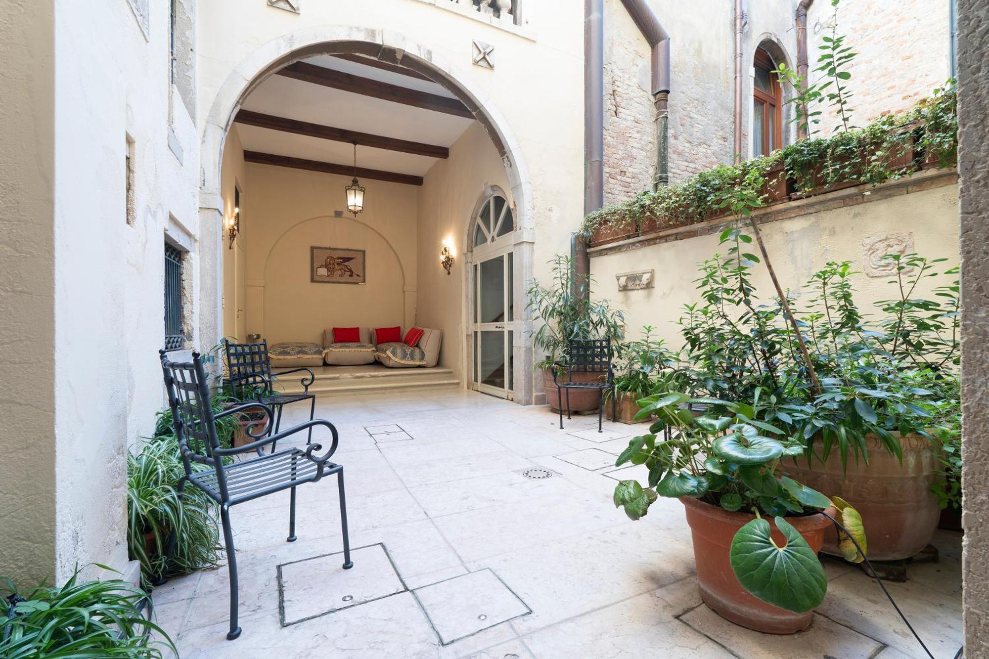 Fortuny3967 Suites & Wine البندقية المظهر الخارجي الصورة